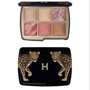Hourglass leopard palette
